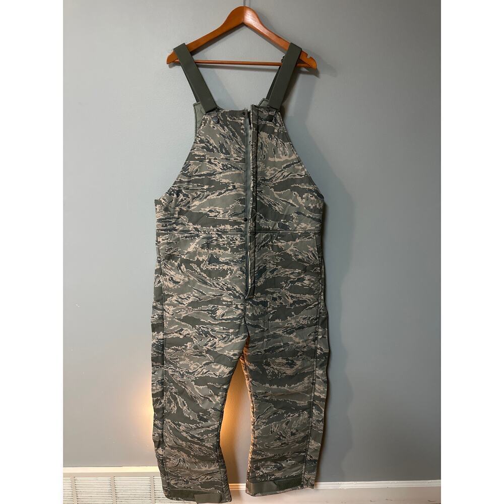 Dakota Outerwear ABU Digital Camo Insulated Bib Overalls Medium Regular USA Made